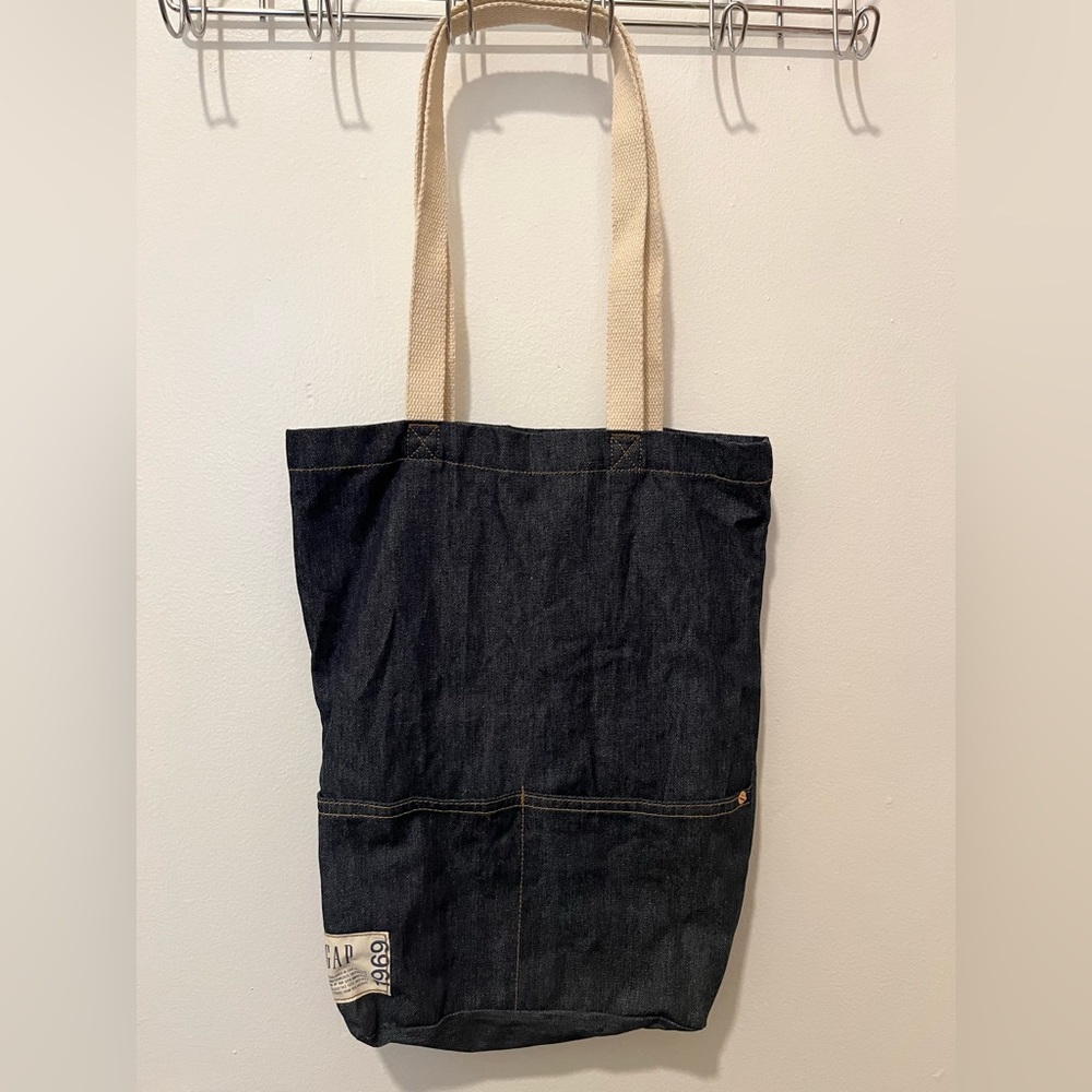 NWOT GAP denim tote bag with pockets